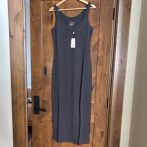 Chic Charcoal Maxi Dress